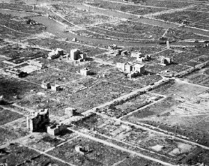 Novembre 1945, vue aérienne du coeur de la ville d'Hiroshima. (Photo: auteur inconnu)