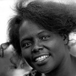 Wangari Maathai, en1989 alors qu'elle était leader du Green Belt Movement à Nairobi, Kenya. (Photo: David Blumenkrantz)