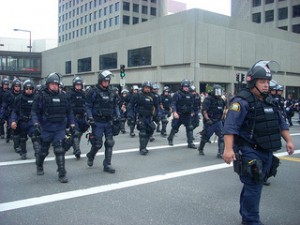 Policiers à la convention RNC à St-Paul, 2008. (Photo: Ben Josephs)