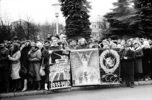 Lithuanian people in Šiauliai. 1990. (Photo: CC)